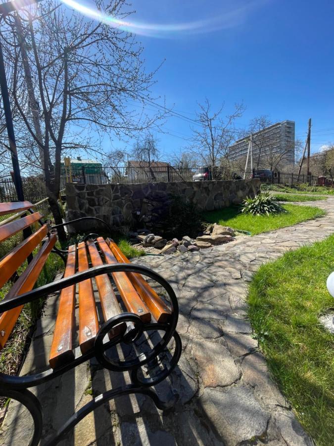 У Михайла Bed & Breakfast Truskaveț Exterior foto